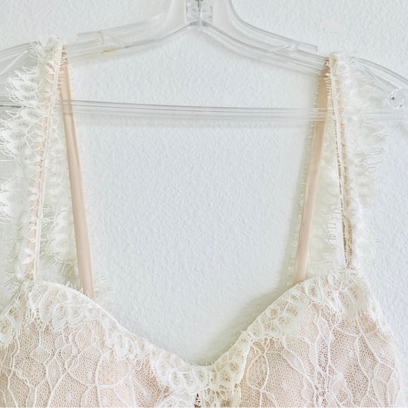 Olia Zavozina Isabelle Lace A-Line Peekaboo Layered Wedding Gown - Picture 7 of 13